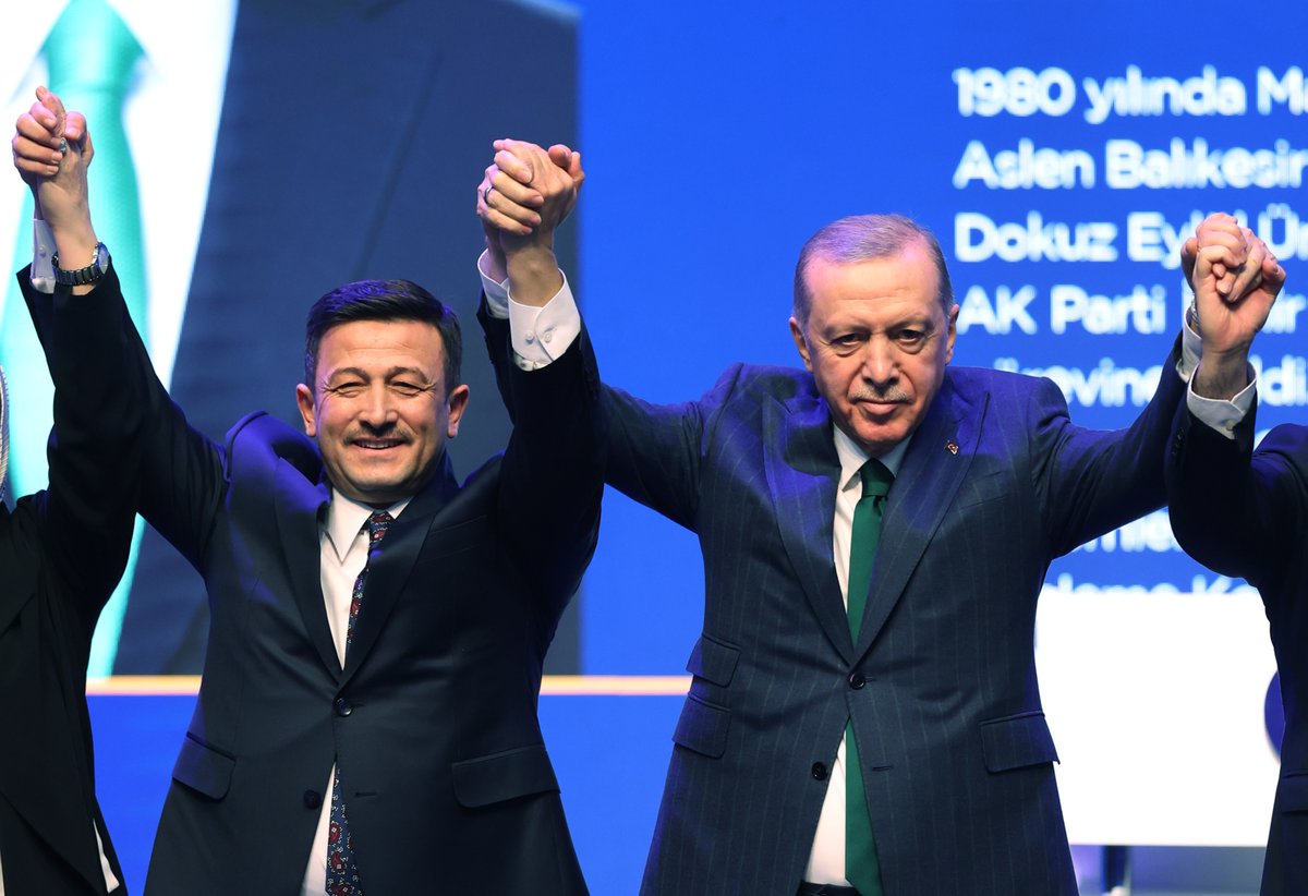 Hedefimiz, AK Parti ve Cumhur İttifakı’nda olan belediyeleri tekrar ezici oranlarla kazanma yanında muhalefetin elindeki şehirlerimizi Gerçek Belediyecilik’le tanıştırmaktır.