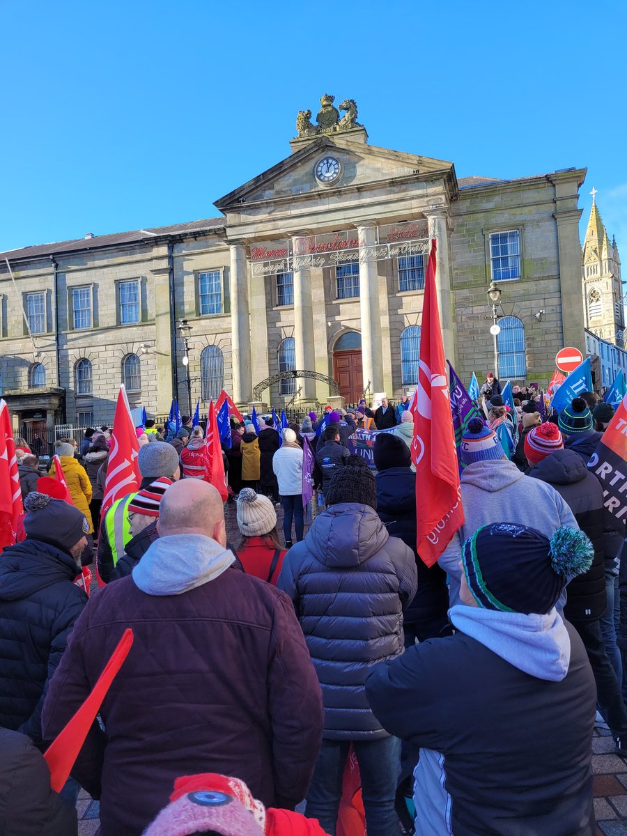 Omagh Rally. NIPSA rep gives a shout out to Dietitians on strike. #eventhedietitiansarestriking #inthistogether #fairpay <a href="/BDANIreland/">BDA Northern Ireland</a>
@bda_tradeunion