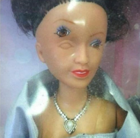 um olho no carnaval outro na conta bancária