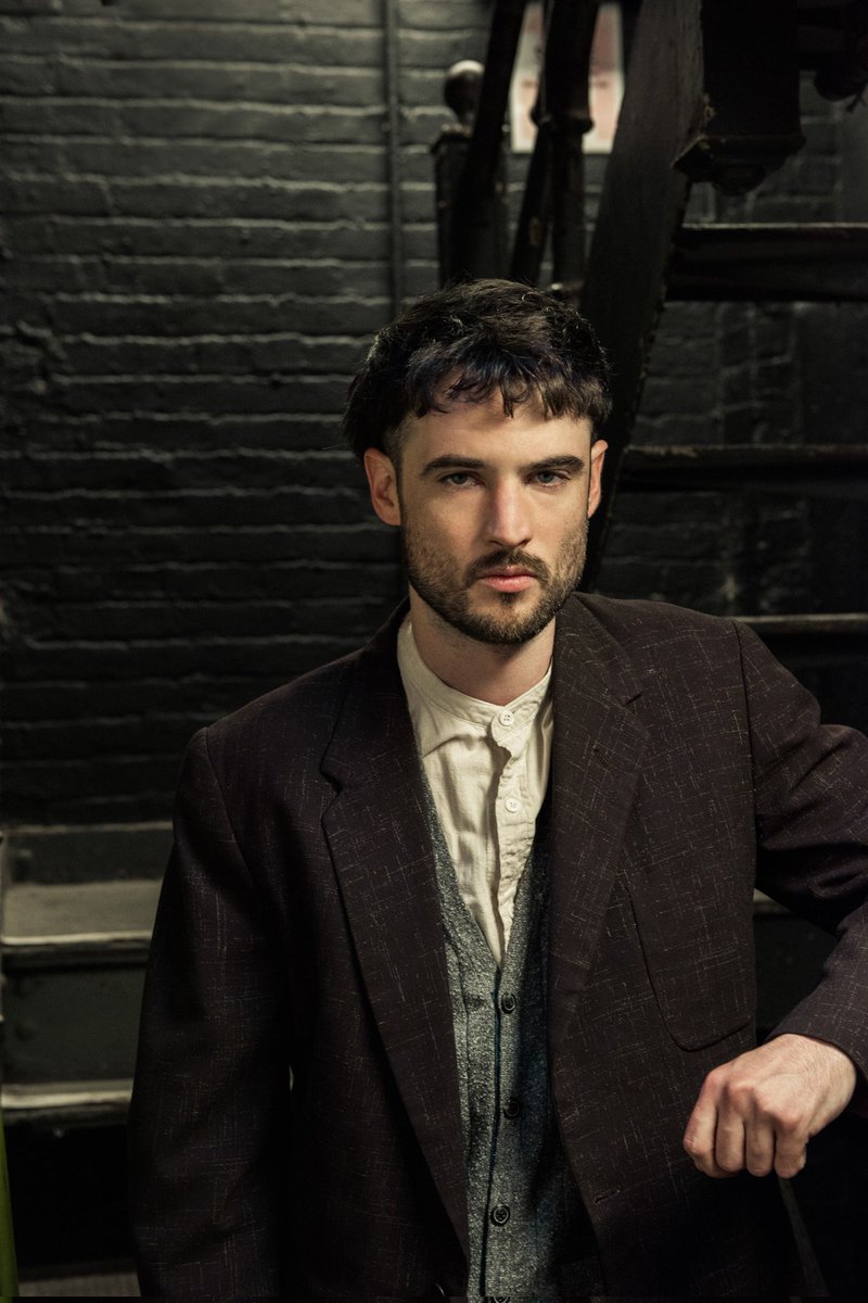 GoodOmen6's tweet image. #TomThursday