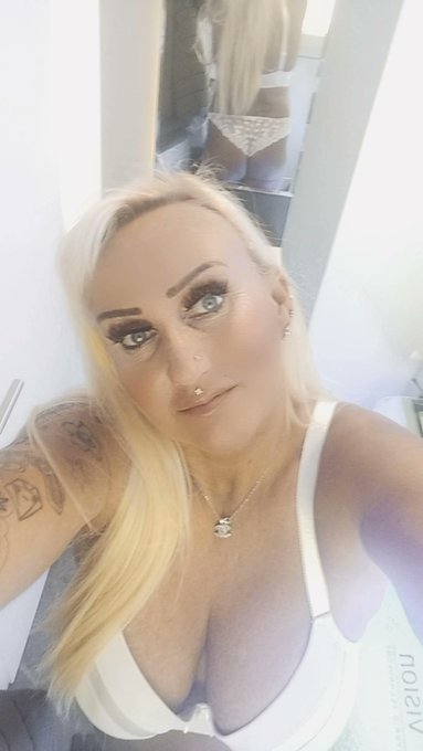 Dessous Selfie 👙 #dessous #selfie #sexycurves #curvy #plussizewomen #milf #&uuml;40women https://t.co/2Ty<a href="/tag/dessous"class="tags">#dessous</a><a href="/tag/selfie"class="tags">#selfie</a><a href="/tag/sexycurves"class="tags">#sexycurves</a><a href="/tag/curvy"class="tags"><span>#curvy</span></a><a href="/tag/milf"class="tags"><span>#milf</span></a><a href="/tag/plussizewomen"class="tags"><span>#plussizewomen</span></a><a href="/tag/%C3%BC40women"class="tags"><span>#&uuml;40women</span></a>