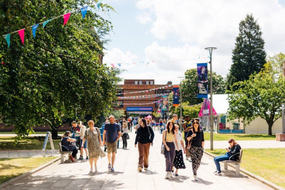 What a week: graduation yesterday and next… 🎊 the party that is Hull University Open Day —&gt; this Saturday! 🎈 🎉 Do pop by the English and Creative Writing stand: we look forward to talking to you about our innovative degrees in Creative Writing and English Literature!