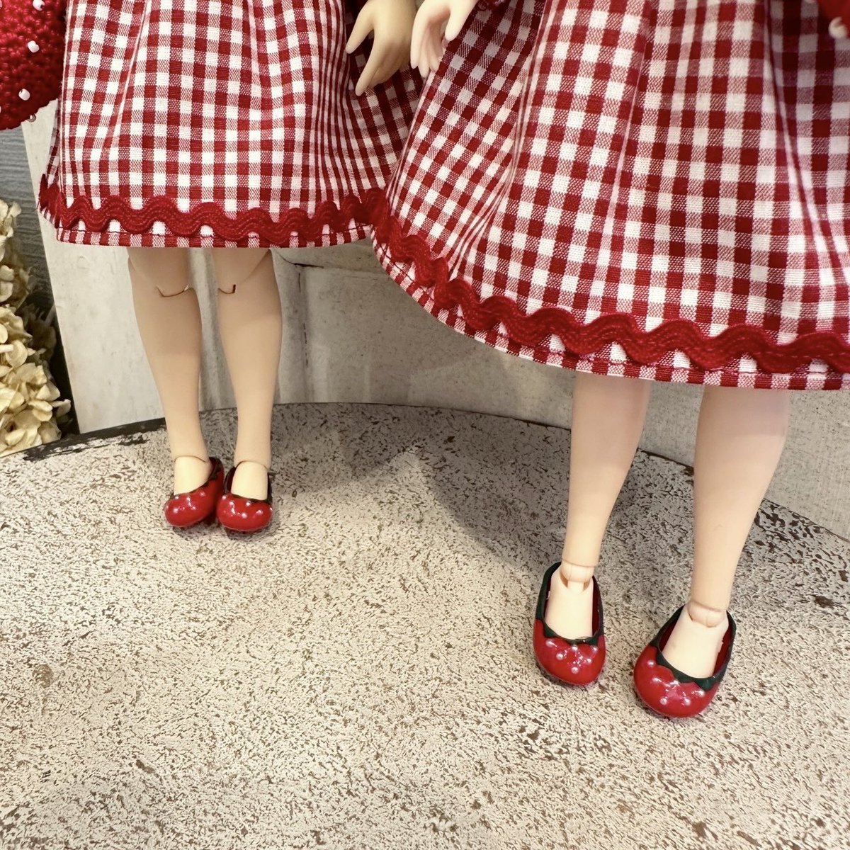 Angenannan's tweet photo. #1日1作品

イチゴ靴
イチゴちゃんセット用のお靴です

ネオブライス用のサイズとハルモニアブルームちゃんも履けるサイズを作りました🤲 https://t.co/hFvrnG4C3U