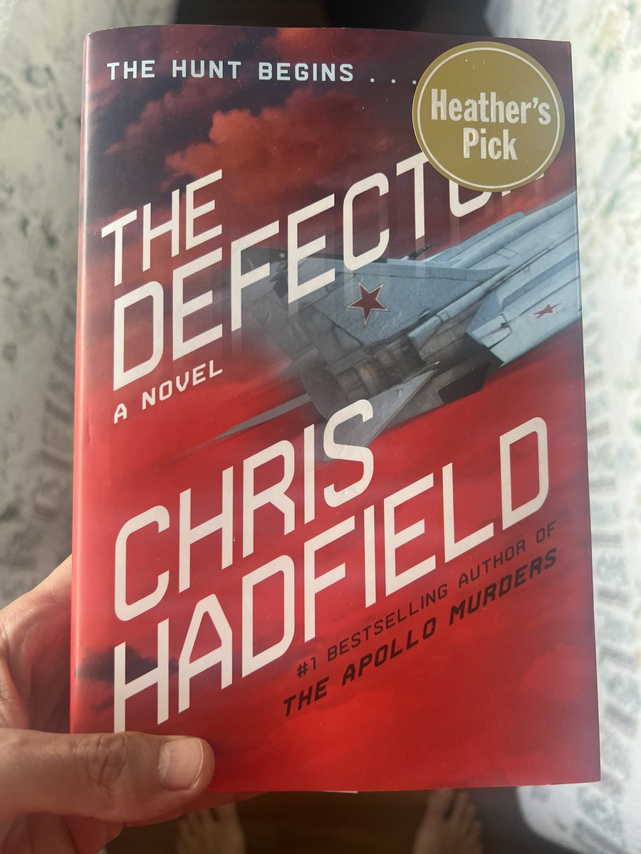 I made my last purchase before departing Canada and returning to Brazil. @Cmdr_Hadfield #IndigoBooks