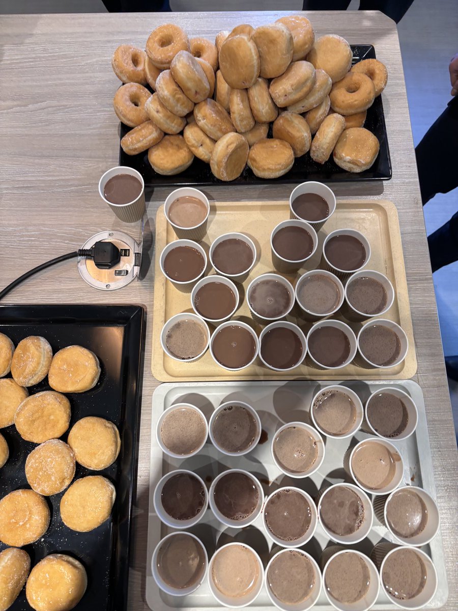 HaywoodsHouse's tweet photo. It was donuts and hot chocolate for the @HaywoodsHouse boys today, just a small thank you for making an effort in keeping their rooms neat and tidy #topstuff #responsibility #care #contribution https://t.co/7RCoWyt0Fb