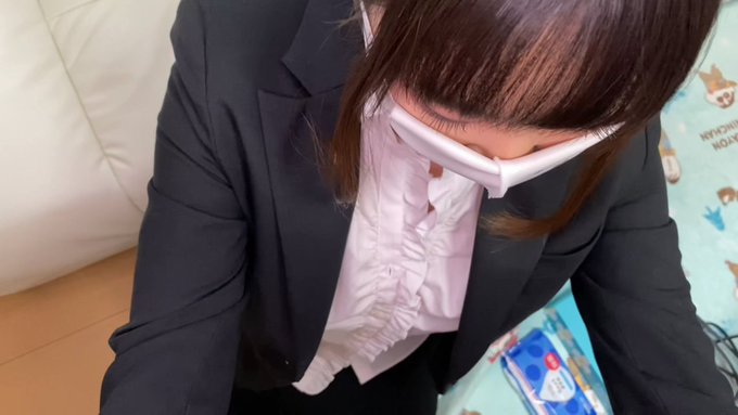 みゆが脱がしてあげる🤫 https://t.co/MfgtjYC42E<a href="/tag/%E3%81%84%E3%81%84%E3%81%8A%E3%81%A3%E3%83%91%E3%82%A4%E3%81%AE%E6%97%A5"class="tags"><span>#いいおっパイの日</span></a>