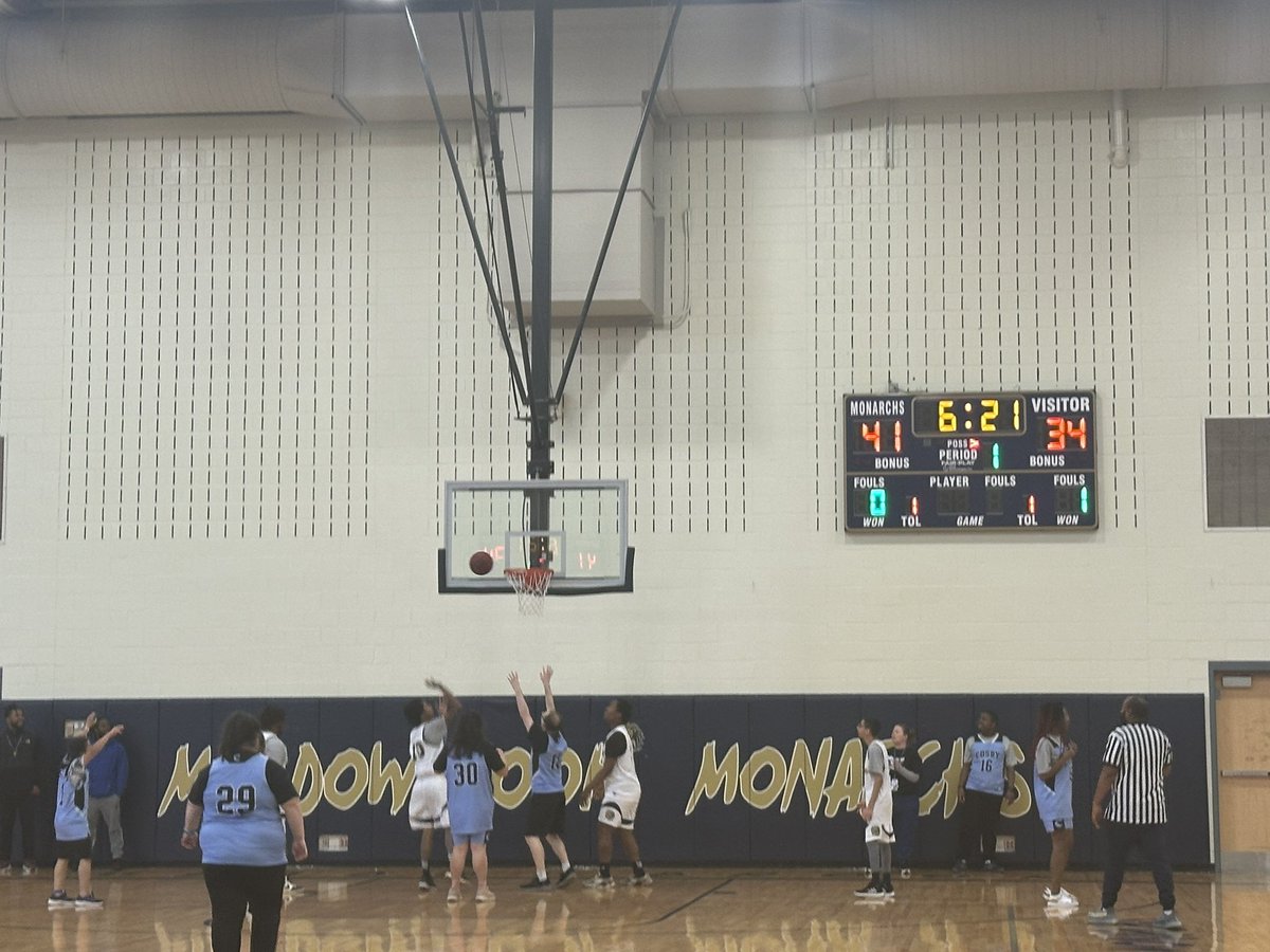 My favorite season is here! It’s Medford basketball time!! Let’s go <a href="/mbkhsccps/">Meadowbrook High School</a>