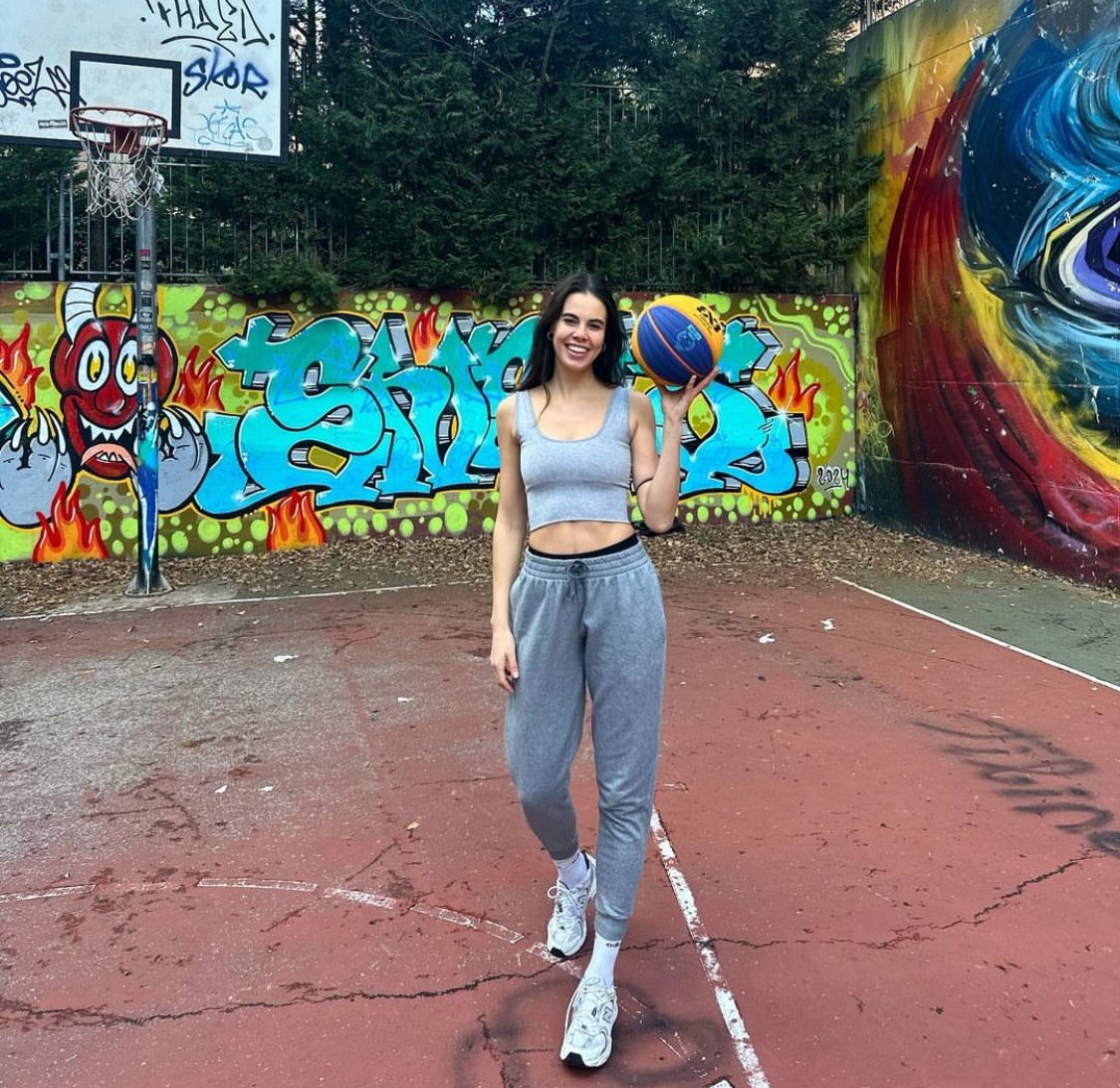 Muchas Felicidades🎂🎉🎈para la mas “grande” del equipo!
<a href="/i_baeza/">I. Baeza🏀</a> 
#bestofyoufem <a href="/bestofyoubasket/">Best of You Basket</a>