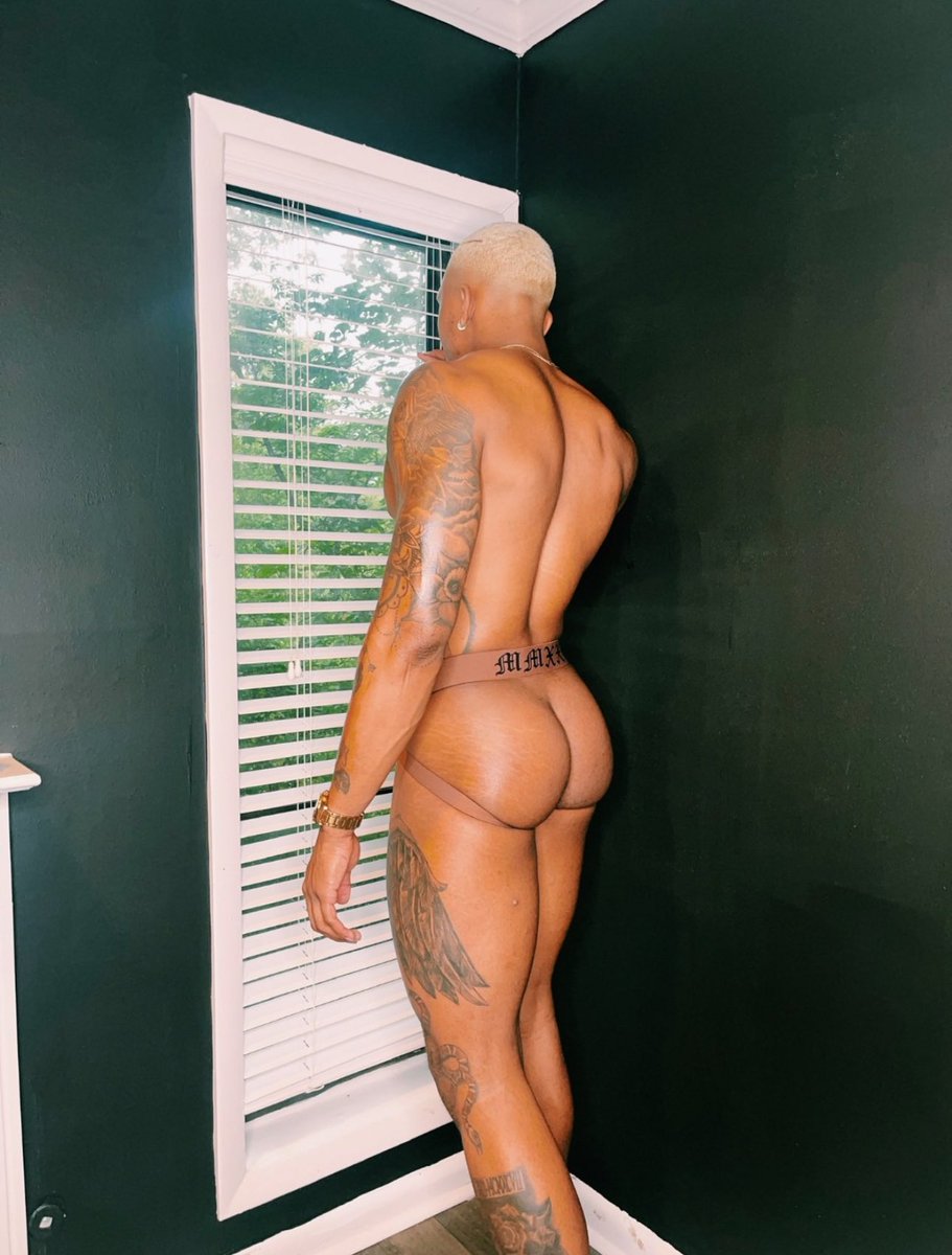 These nudes look so good we just might have to bring em back 🫶🏾💪🏾🤞🏾

🎈- Cam 😍