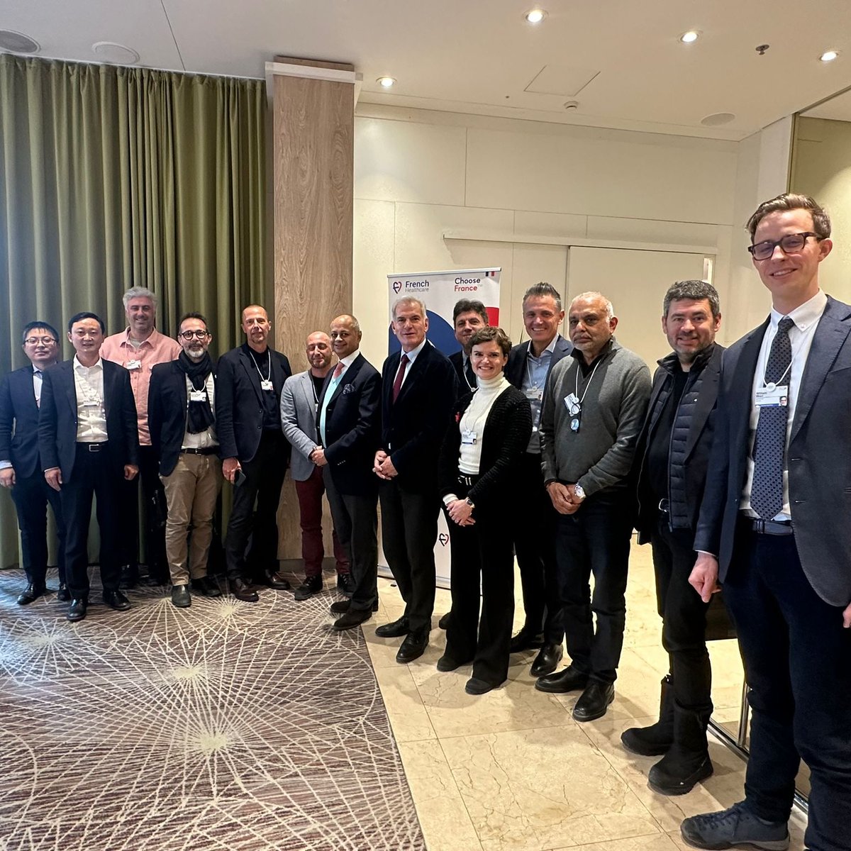 businessfrance's tweet photo. Au @wef avec @PascalCagni, nous accompagnons des entreprises de la #Healthtech. Nos actions avec le volet santé de #France2030 illustrent les fortes ambitions 🇫🇷 en matière d’innovation dans ce secteur. 
L’objectif ? Devenir le 1er pays européen innovant et souverain en santé ! https://t.co/TtlUlR1YWY