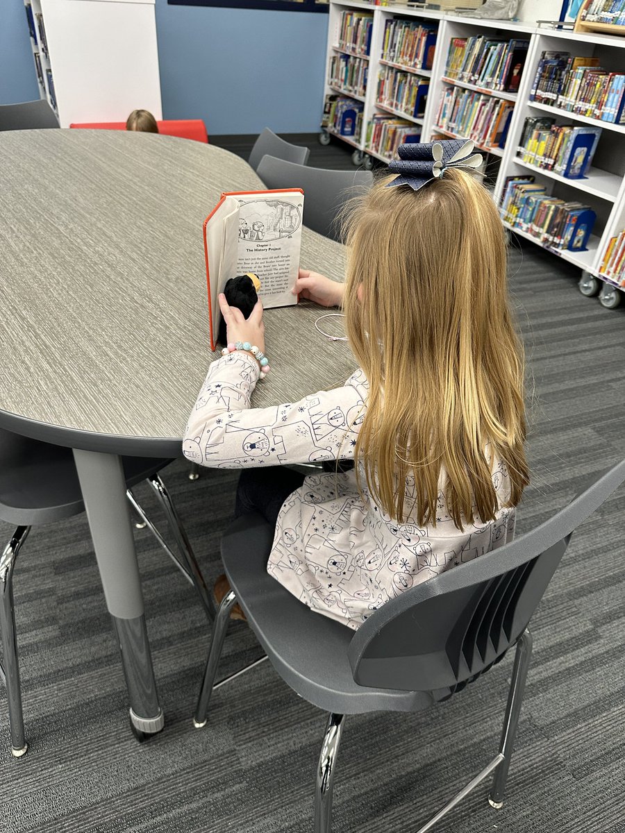 First graders are beginning to read to reading buddies that they will eventually adopt and take home! They were VERY excited! Thank you @MichelleBrosi  for the idea! #ExperienceSLE #gcisdlib
