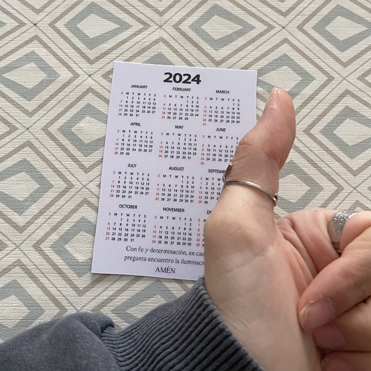 anxxblxnco's tweet photo. El otro día teníamos examen y pues.. cada unx tiene sus trucos e hice una Buika de la suerte 
Perdón por taanto https://t.co/kZWsa2xMfT