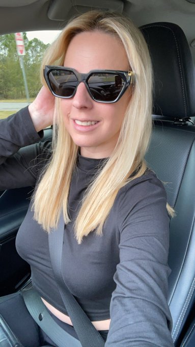 Good morning ☀️ https://t.co/EuXOhRyzKb