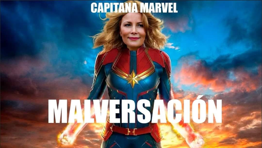 Leo_Tuitero's tweet image. Cathy Barriga como Heroina 🤣

#ROBOtina