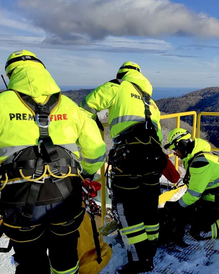 🦺 “You don’t need to know the whole alphabet of Safety. The A, B, C of it will save you if you follow it: Always Be Careful.”

#PremierFireGR 🎥🔥🚒
premierfire.gr
#MadeInGreece #EventSafety #healthandsafety #safety #firstaid #heavyrescue #extrication #construction