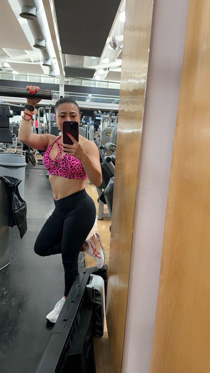 PerlaShirt's tweet photo. Siempre el gym 💪 https://t.co/kIR6MA2xIK