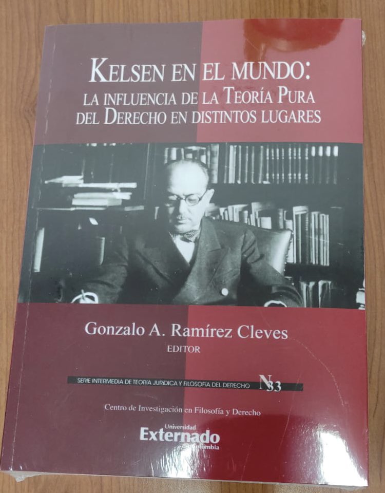 Me anuncian que dio a luz "Kelsen en el mundo: la influencia de la Teoría Pura del Derecho en distintos lugares". Muy feliz por este esfuerzo conjunto en el que fungí de editor. Gracias al Centro de Investigación en Filosofía y Derecho del <a href="/UExternado/">U.Externado</a>. Pronto en librerías