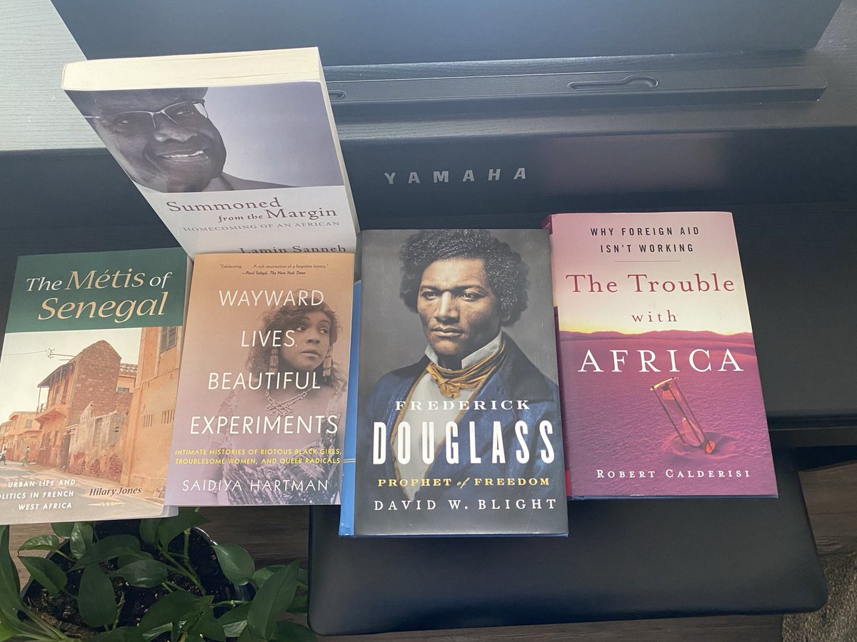 Curating my summer reads and rereading list. Send suggestions. Happy reading !