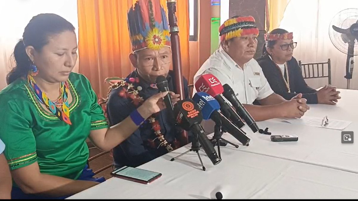 Cobertura| El Pueblo Sarayaku en rueda de prensa, exige que el Estado ecuatoriano cumpla con la orden de la Corte Interamericana de Derechos Humanos @CorteIDH y retire una tonelada y media de pentolita (explosivos) de su territorio que intentaron usarse para exploración
