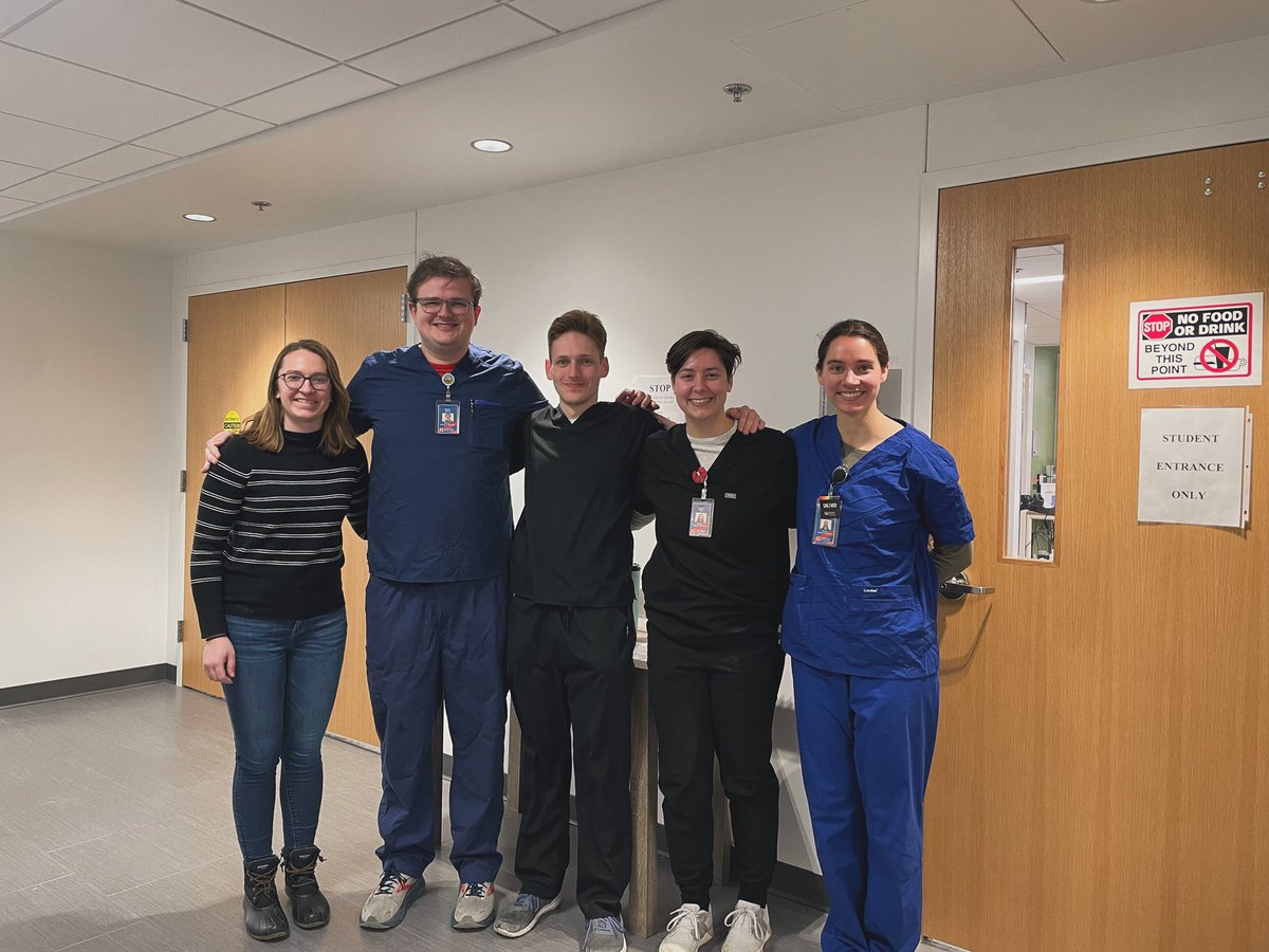 Kudos to some of our MSTP students who helped teach human anatomy to biology club high school students from Marysville! 👨‍🏫👩‍🏫🥼