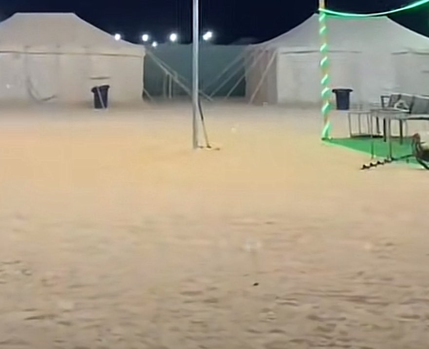 اللي ما يقدر يفعل الطيب للناس
.
.
.
.
.
.
على الأقـل يكافي الناس شره

 #التشكيل_الوزاري