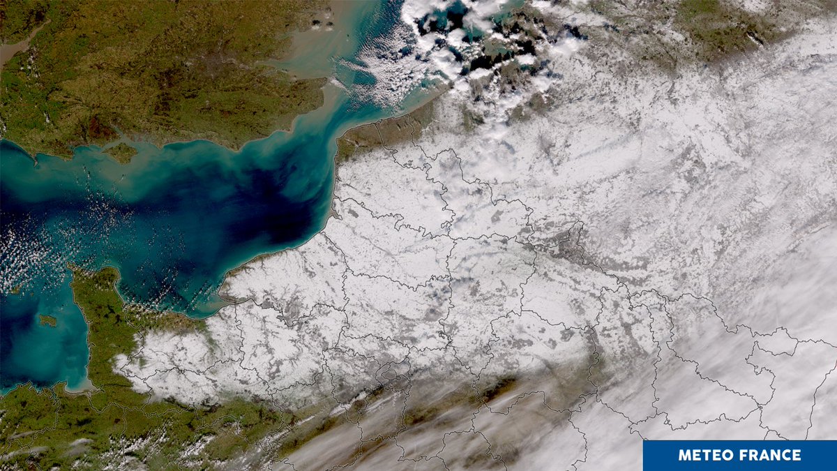 🛰️ Image du satellite prise ce jeudi 18 janvier à 12h47 (UTC), qui nous offre une vue sur le manteau neigeux qui recouvre une vaste partie du nord de la France (et avec quelques nuages !). #neige