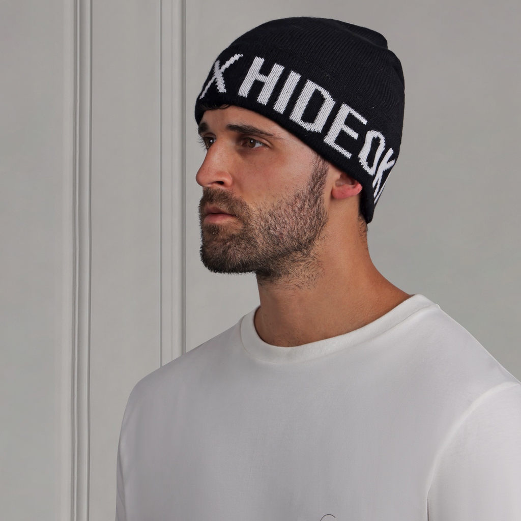 Elevate your cold-weather ensemble with the PING x HIDEOKI Brand Beanie. Click the link in bio to add a touch of luxury to your winter wardrobe.

#thatsnicehoney #playyourbest #itsalifestyle #hideokibespoke #ping #golf #golffashion #hideoki #fashion