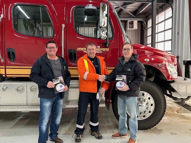 Thanks to @EnbridgeGas for helping Moonbeam Fire Department keep residents safe with the donation of 60 combo smoke/CO alarms through Safe Community Project Zero, a program with The Fire Marshal's Public Fire Safety Council. #ENBFuelingFutures