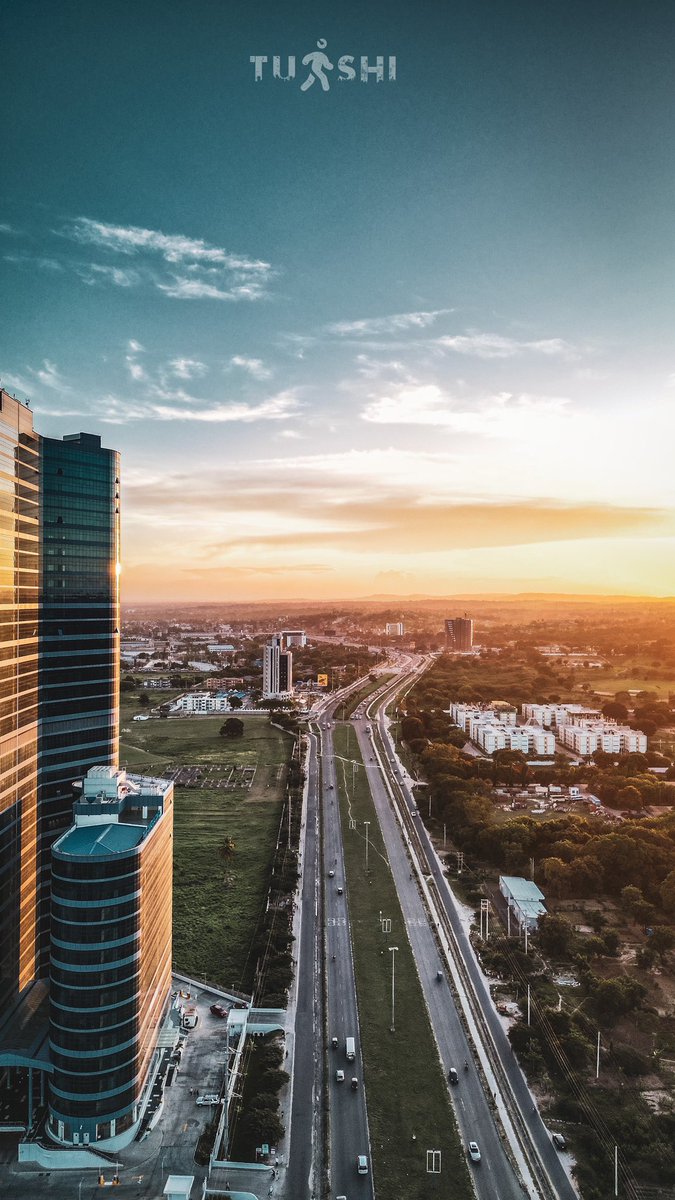 TuishiWorld's tweet photo. Beautiful Sunset in Dar Es Salaam, A view from Above [Explore Tanzania] #travel #tanzania #explore #tuishi #wemoveregardless #photographylovers #sunset #sunsetphotography https://t.co/ekcT75Kmv2