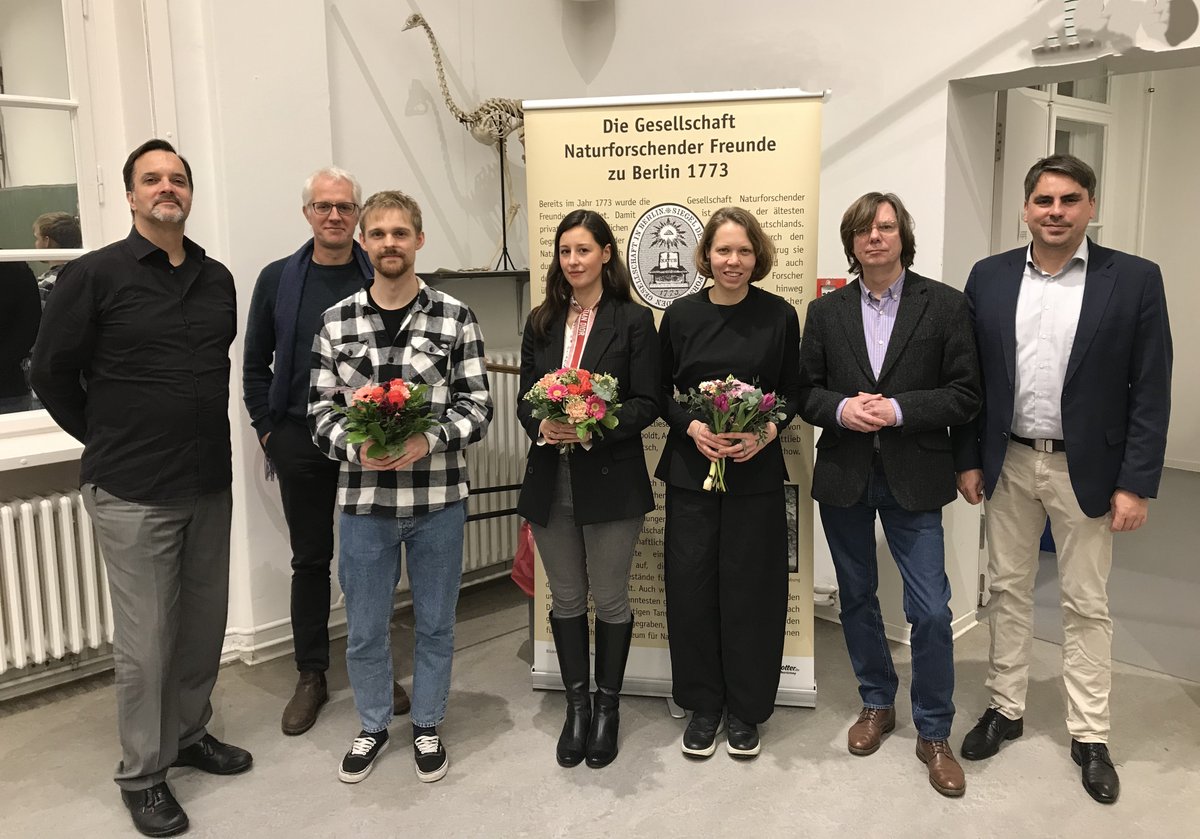 Humboldt-Universität zu Berlin (@humboldtuni) on Twitter photo Gratulation! 🎉 Für ihre Masterarbeit zum Wanderverhalten von Hechten in den Boddengewässern um Rügen erhielt Olga Lukyanova <a href="/lukyan_olga/">Olga Lukyanova</a> der Lebenswissenschaflichen Fakultät der #HumboldtUniversität jetzt den Katharina Heinroth Preis für hervorragende studentische Abschlüsse! Gratulation! 🎉 Für ihre Masterarbeit zum Wanderverhalten von Hechten in den Boddengewässern um Rügen erhielt Olga Lukyanova <a href="/lukyan_olga/">Olga Lukyanova</a> der Lebenswissenschaflichen Fakultät der #HumboldtUniversität jetzt den Katharina Heinroth Preis für hervorragende studentische Abschlüsse!