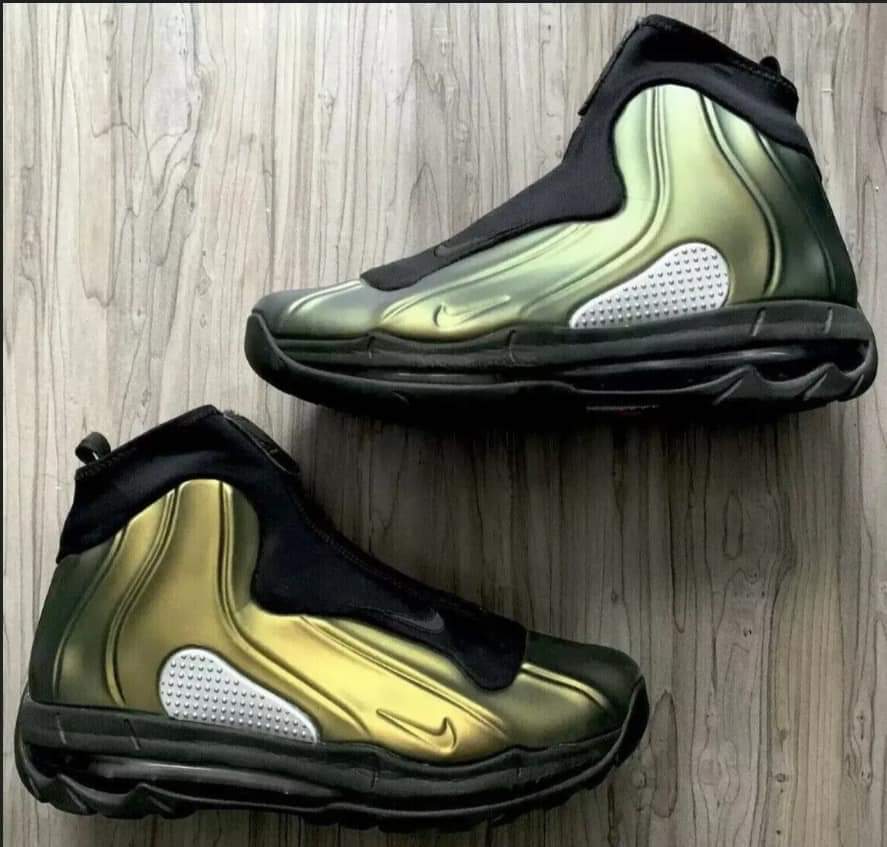 DeemUrselfKing's tweet photo. @Nike THESE HAVE got to be THEEEEE MOST COMFORTABLE, WARM, DURABLE AND RESILIENT BOOT THAT I HAVE EVER WORN... even after 12 -15 years  STILL. THE NIKE I-95 NEEDS A COMEBACK MAN PLEASE..  CONSIDER EGGPLANT AT LEAST. I'LL TAKE A CASE JUST TO GET MY SIZE 11 PLEASE. #NoBetterBootEva https://t.co/LrQjieHp2W