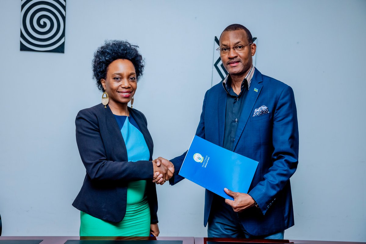 RwandaYouthArts's tweet photo. On behalf of the Ministry of Youth and Arts, PS @parfaitbus signs an MoU with @CanalPlusRwanda to partner in different youth empowerment and arts development activities. Mentioning a few, Canal+ will provide equipment in youth centres in Rwanda and a one-year Canal+ subscription. https://t.co/L1pI9KXy9m