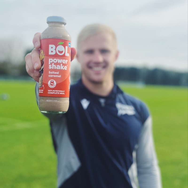 SaleSharksRugby's tweet photo. ๐๐ถ๐ด๐ต ๐ฝ๐ฟ๐ผ๐๐ฒ๐ถ๐ป. ๐๐ถ๐ด๐ต ๐ฝ๐ฒ๐ฟ๐ณ๐ผ๐ฟ๐บ๐ฎ๐ป๐ฐ๐ฒ. โ
Proud sponsor Bol Foods have been powering us throughout the season with their power shakes ๐ฅ
Have you tasted BOL power shakes yet? Try them today in your local supermarket or online ๐ฒ.
#BOLFoods #BringOnLife