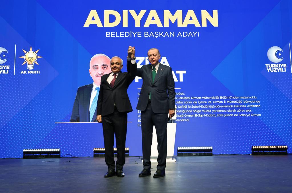 ziya_polat's tweet photo. 📍Ankara ATO Kongre Merkezi

Genel Başkanımız ve Cumhurbaşkanımız Sn. Recep Tayyip Erdoğan’ın tensipleriyle AK Parti Adıyaman Belediye Başkan Adayı olmanın gururunu ve sevincini yaşıyorum.

Şehrimizi daha iyi bir noktaya taşımak için el ele, gönül gönüle, birlik ve beraberlik içerisinde çalışacağımızın bilinmesini istiyor, siz değerli hemşerilerimden dua ve desteklerinizin devamını diliyorum.

Rabbim yar ve yardımcımız olsun. 

@RTErdogan @Akparti