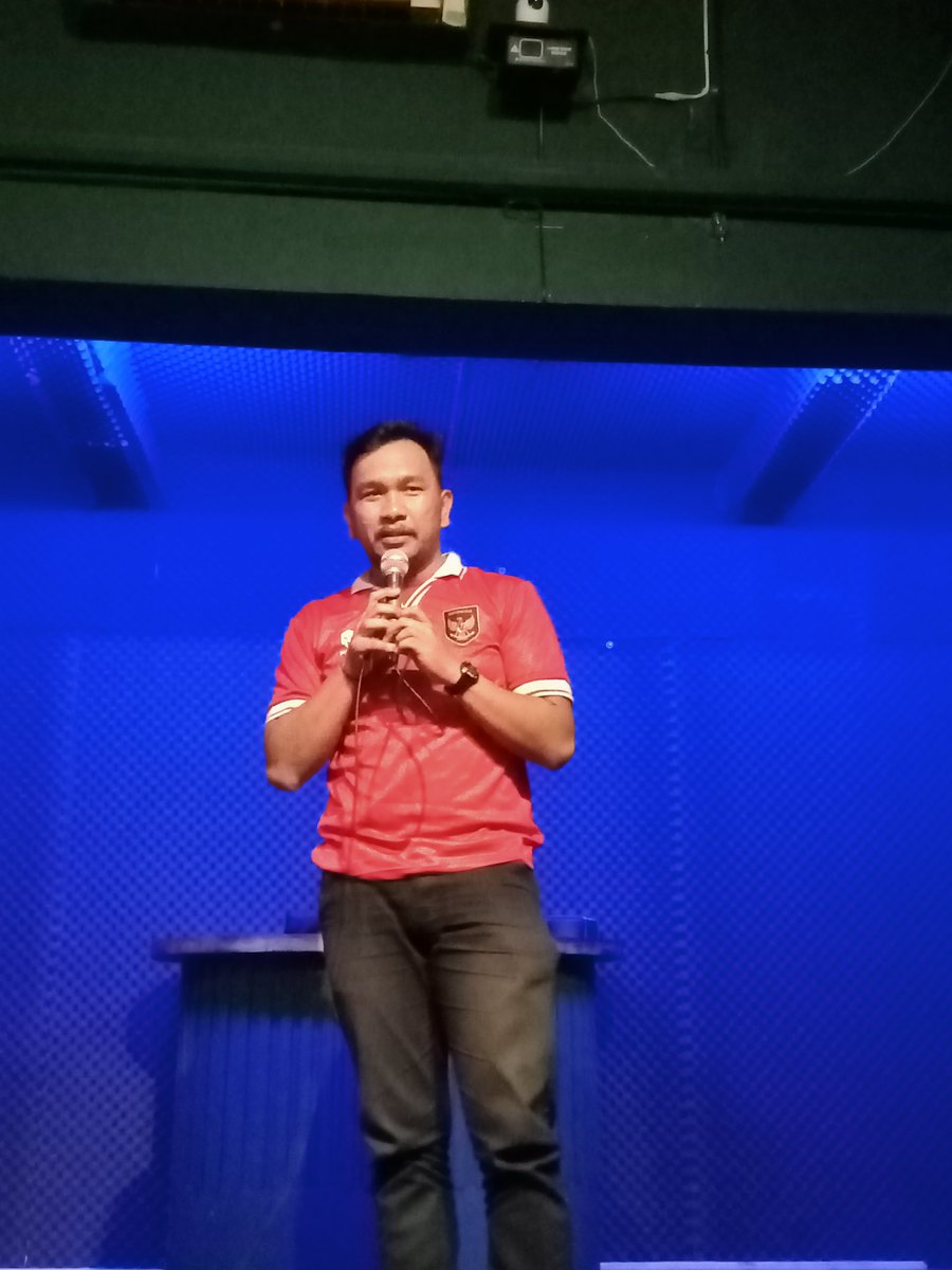 Comic selanjutnya dari <a href="/standupjakpus/">standupindo_jakpus</a> adik dari masinton, Triwin! #OpenMicBks