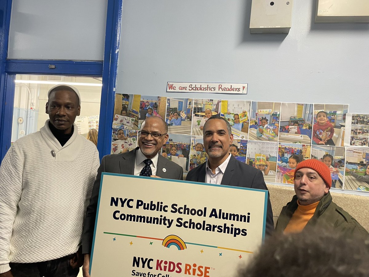 CommunityK2's tweet image. January 11, 2024 @NYCKidsRISE  Save For College and their community scholarship program partnered with CS 10 P.S. 85 The Great Expectations 
Alumnus Abe Fernandez matched funds to the incoming kindergarten class as well as the first and second grade classes.