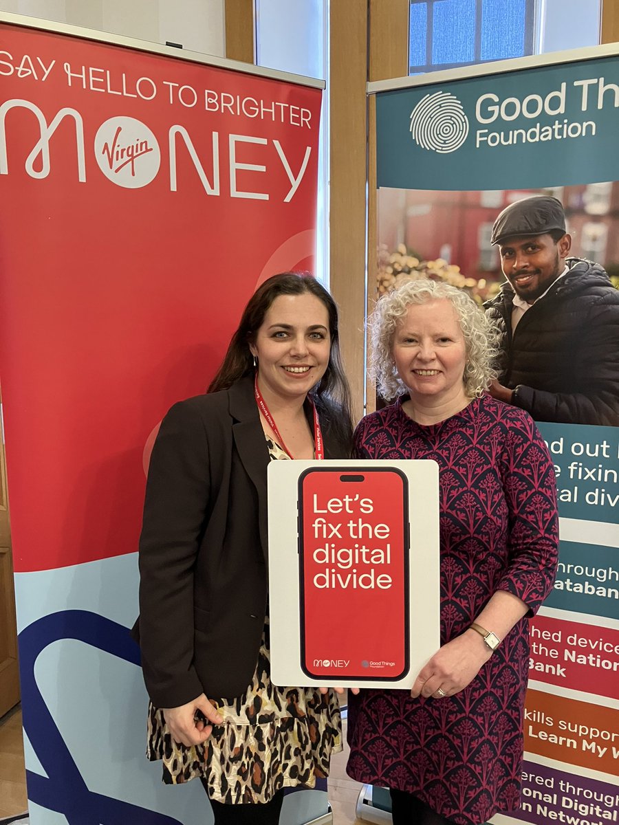 Thanks @clairebakermsp for stopping by @VirginMoney  & @GoodThingsFdn #NationalDatabank drop in at @ScotParl today. 

Great to catch up & discuss the impact digital poverty has on individuals & communities in Scotland & how the National Databank can help #fixthedigitaldivide