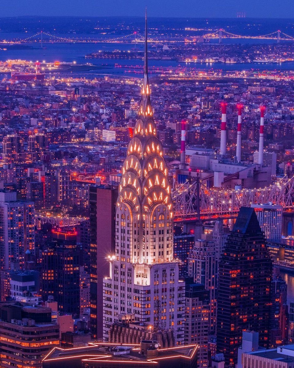 We've got the Chrysler Building on our minds 😍⁠

📷️: James (718mango/IG)