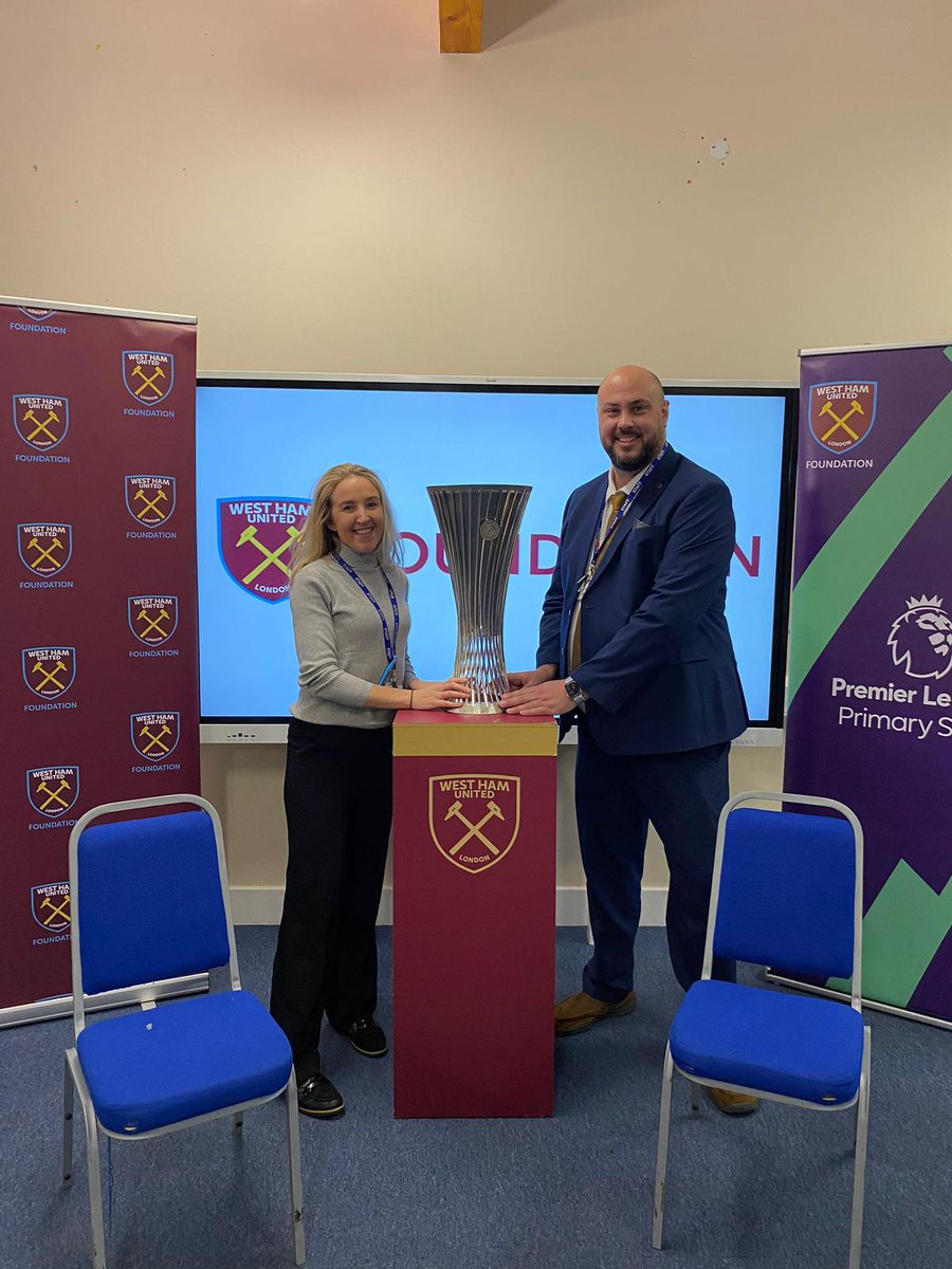 DHTs with the European Conference Cup. #westham #greenfootballweekend