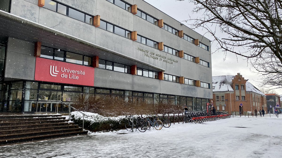 univ_lille's tweet image. 🌨️ Le campus Moulins-Lille sous la neige 🥶 #ULille