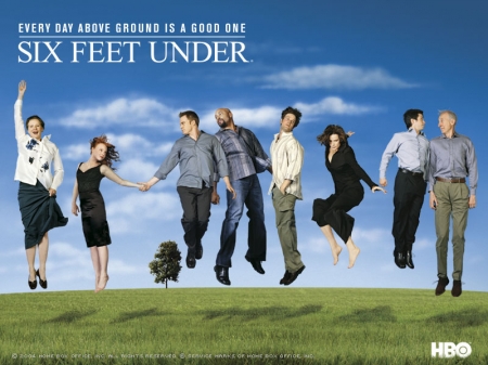 BillieDoux's tweet image. Six Feet Under is number 10 on Doux Reviews' list of Top Twenty hitting shows. #SixFeetUnder #TopTwenty douxreviews.com/2024/01/doux-t…