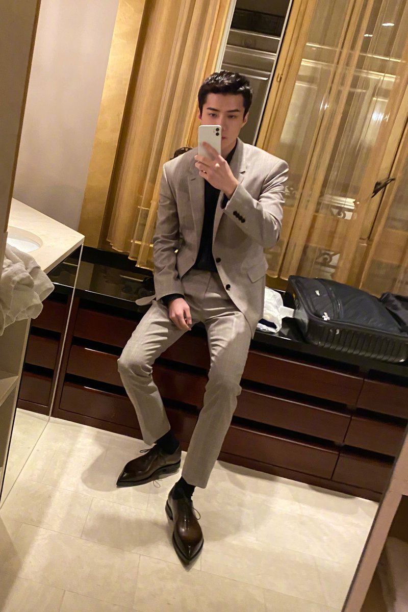 훙 아라 tweet media