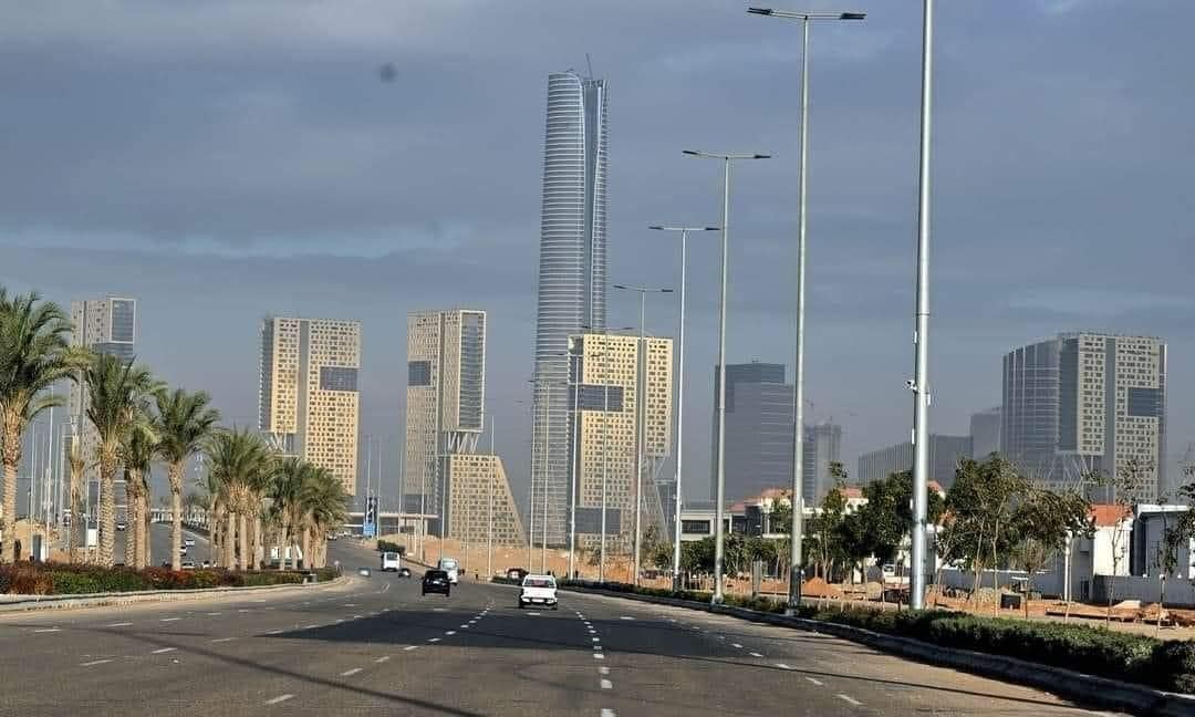 AfricaFactsZone's tweet photo. Egypt turned the desert into an international city in less than 7 years.

Egypt’s New Administrative Capital 🇪🇬 https://t.co/VUlHYmQwFP
