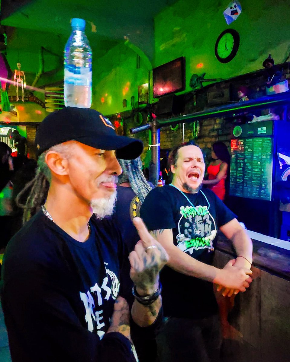 Quincas Berro D'Água!! 😂❤️🔥⚡⚡⚡⚡⚡❤️
#jorgeamado

📷<a href="/coimbraza/">marcos</a>

E aí? Preparado pra Poesia de Liquidificador???

youtu.be/2giHD6gzJL8

(Link na bio)

Se inscreva no canal:
youtube.com/@ladraobanda33…

#water #Agua #equ