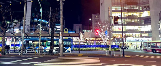 「横断歩道 道路標識」のTwitter画像/イラスト(新着)