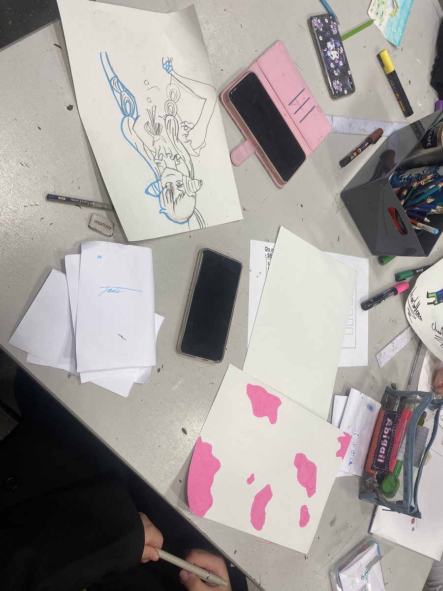 Miss_Taylor25's tweet photo. This week’s Art Club extraordinaire’s ! There were too many beautiful pieces of work being created both in and out of art club this week not to share! Creativity is everywhere always at #amazingnusa https://t.co/MUOx1zaS6s