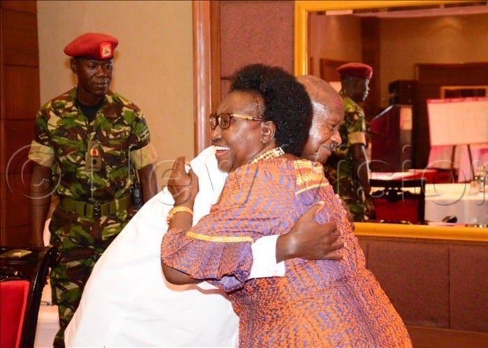 I don’t know if I’ve ever seen an image of Mzee Museveni hugging anyone. He had many run ins with the late Cecilia Ogwal. But there’s an untold story… ⁦@Opiaiya⁩ do you know it?