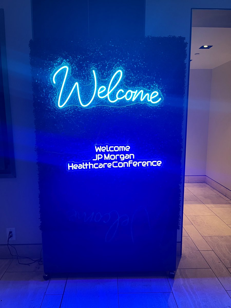 BiotechMetro's tweet photo. Scenes from last week #networking at #JPM2024 #networking #SanFrancisco https://t.co/Sr7w1HAybq
