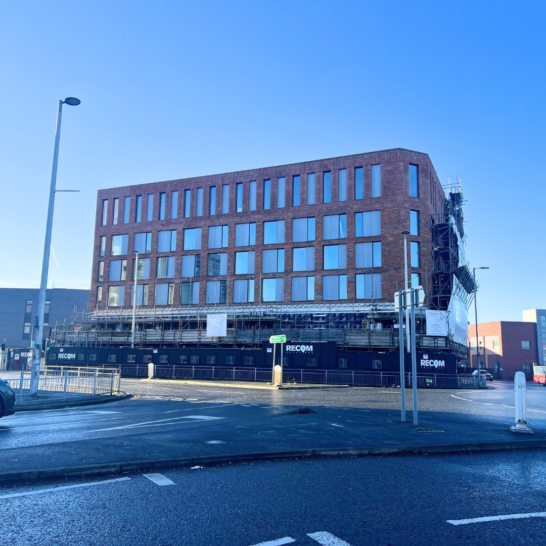 🎉 Exciting Milestone for SONA! 🏗️✨

 The moment we've all been waiting for is here – the scaffolding is coming down, revealing the facade beneath! 🧱👷♂️ 

Another step closer to the finishing line!

#constructionupdate #SONA #manchesterapartment #mcr
