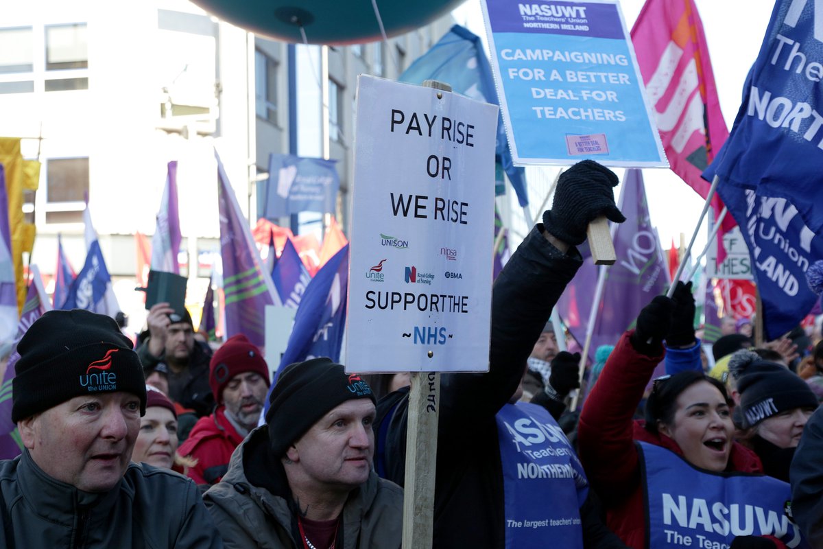 stu_bailie's tweet photo. General Strike Rally, Belfast 18.01.24. #strikeNI #uppaworkers https://t.co/jJ0sgVyRTe